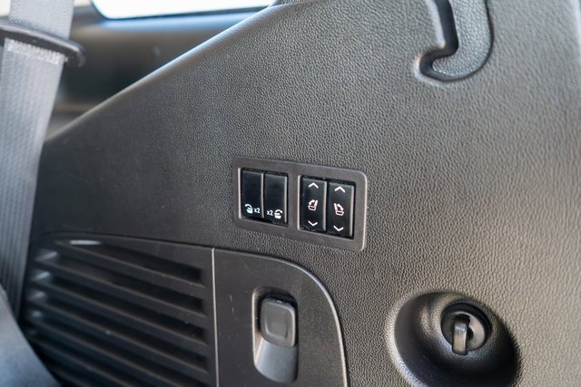 Used 2019 Cadillac Escalade Luxury image 11