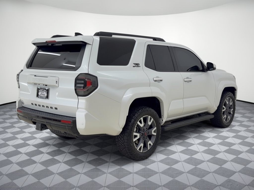 Used 2025 Toyota 4Runner TRD Sport AWD/4WD image 9