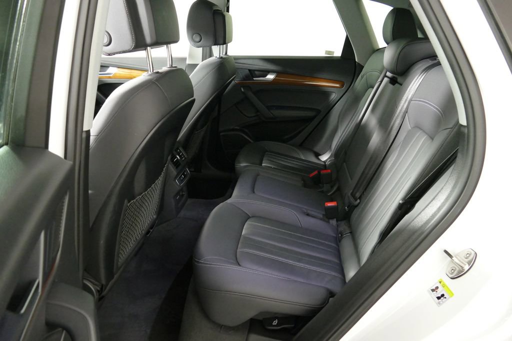 Used 2023 Audi Q5 2.0T Premium Plus w/ Premium Plus Package image 4