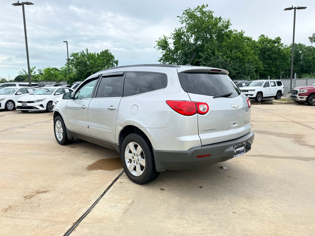 Used 2011 Chevrolet Traverse LT FWD image 9