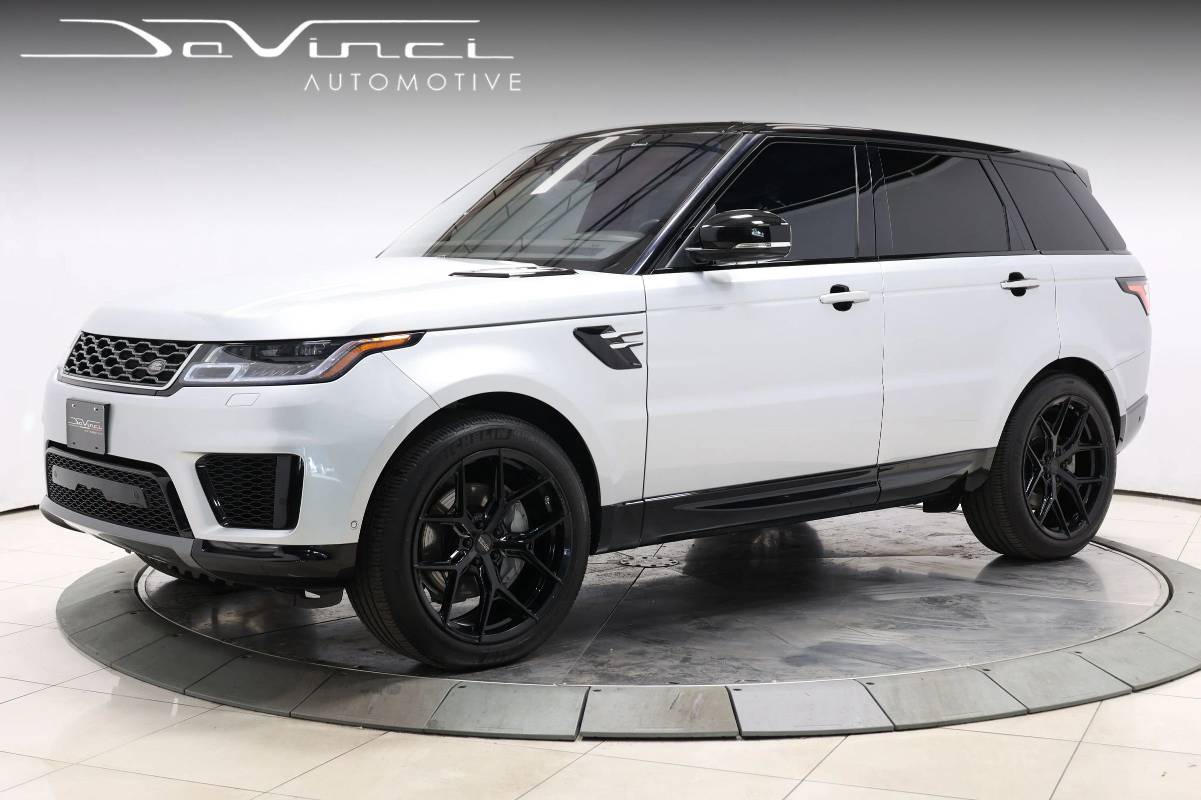 Used 2019 Land Rover Range Rover Sport HSE AWD/4WD image 1
