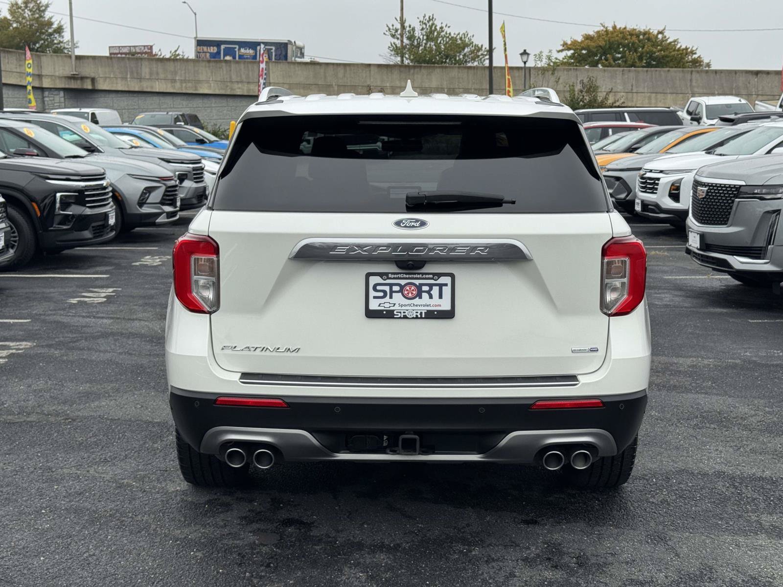 Used 2020 Ford Explorer Platinum AWD/4WD image 25