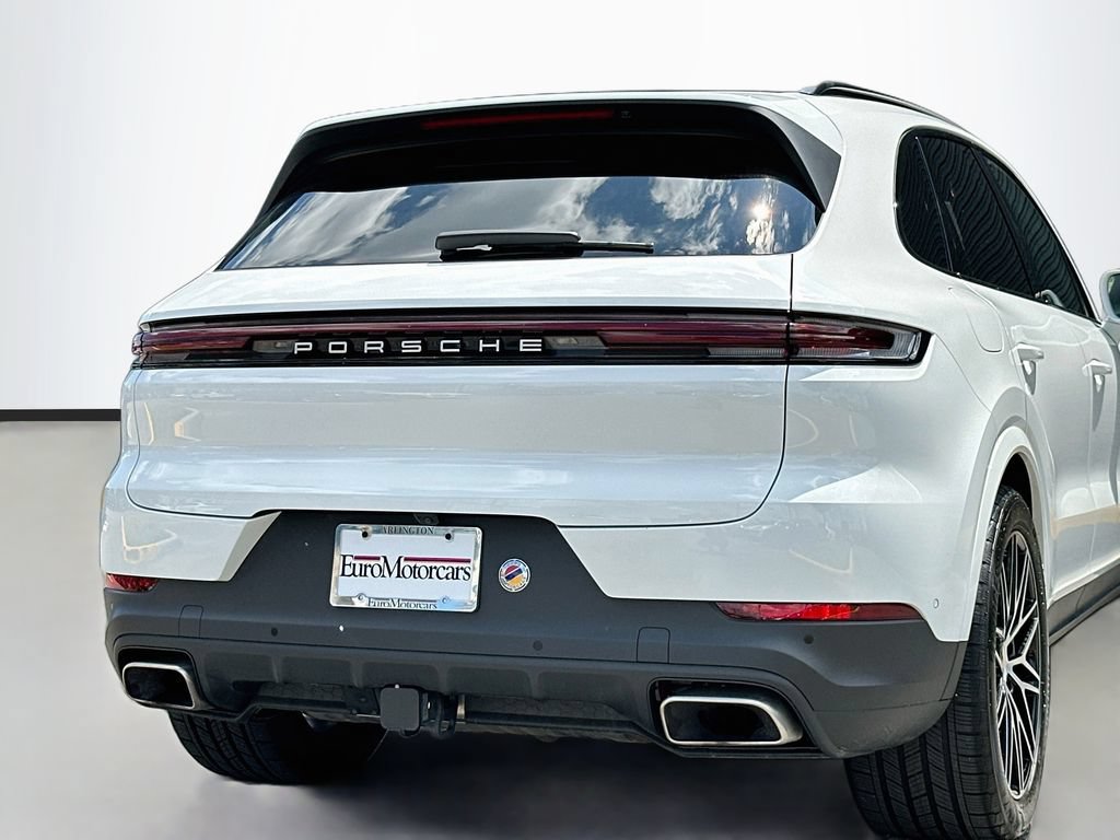 Certified 2026 Porsche Cayenne AWD/4WD image 34