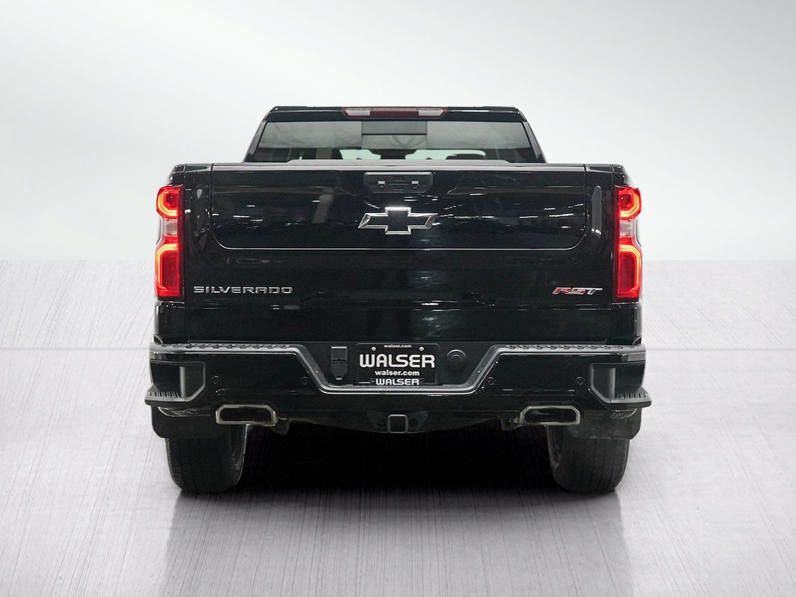 Used 2023 Chevrolet Silverado 1500 RST AWD/4WD image 4