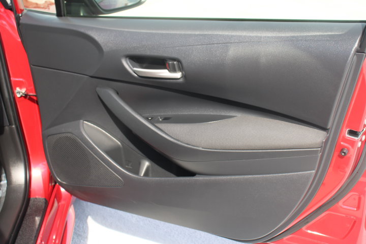 Used 2021 Toyota Corolla LE FWD image 17