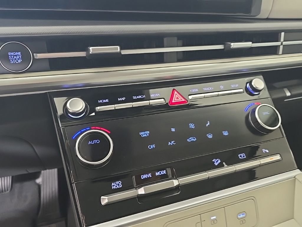 New 2026 Hyundai Santa Fe SE FWD image 19