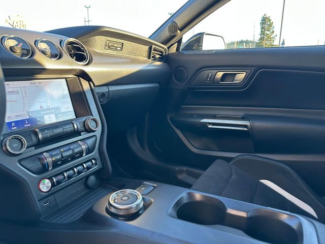 Used 2022 Ford Mustang Shelby GT500 w/ Technology Package image 15