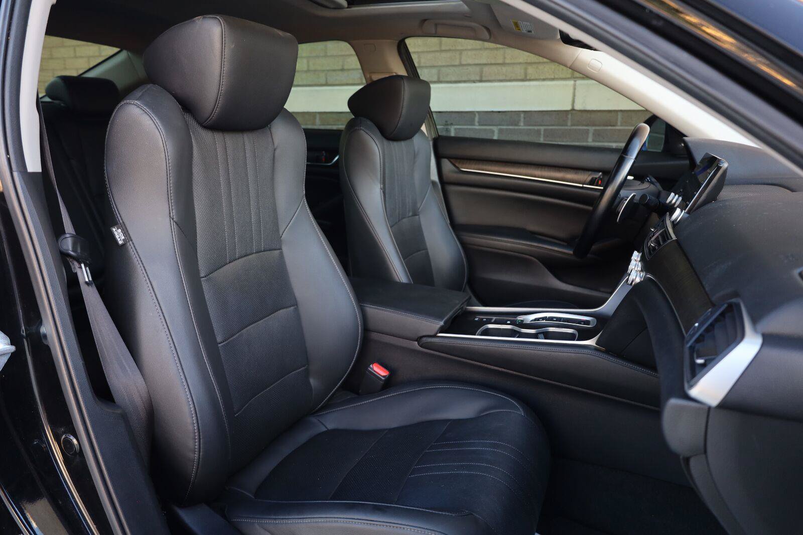 Used 2021 Honda Accord Touring image 27