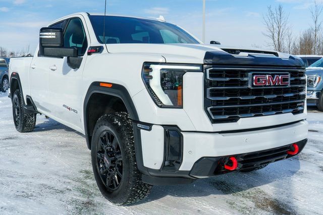 Used 2025 GMC Sierra 2500 AT4 AWD/4WD image 4