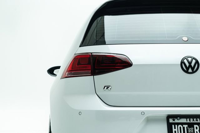 Used 2017 Volkswagen Golf R 4-Door image 17