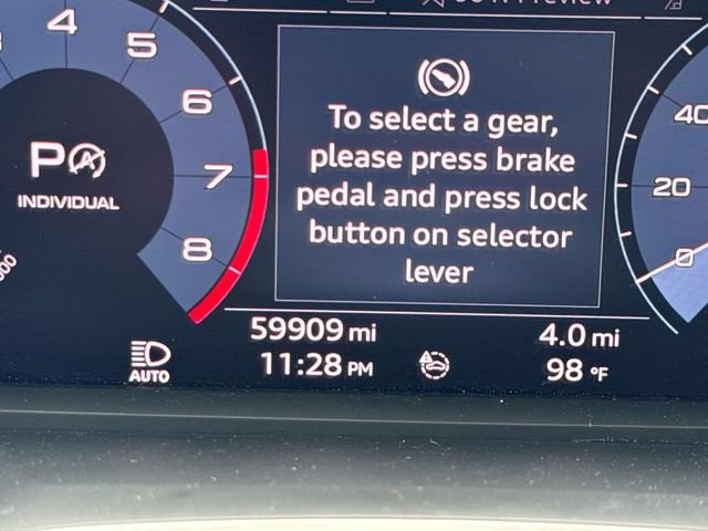 Used 2020 Audi Q3 2.0T Premium w/ Convenience Package AWD/4WD image 32