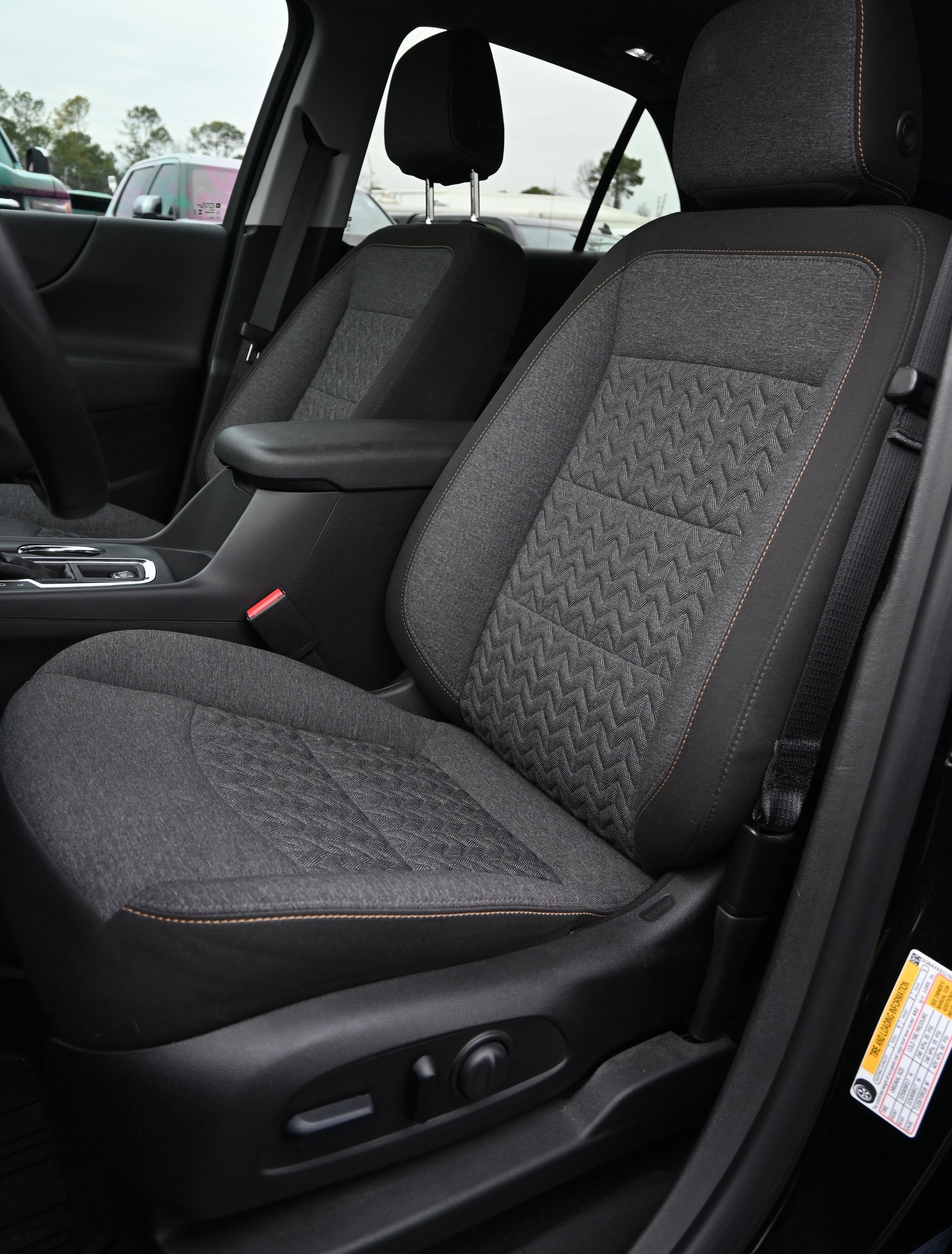 Used 2024 Chevrolet Equinox LT image 17