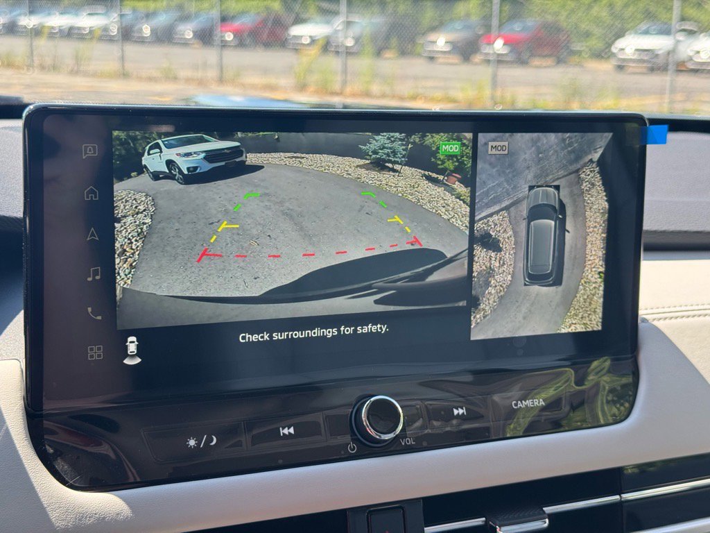 Used 2025 Mitsubishi Outlander AWD image 33