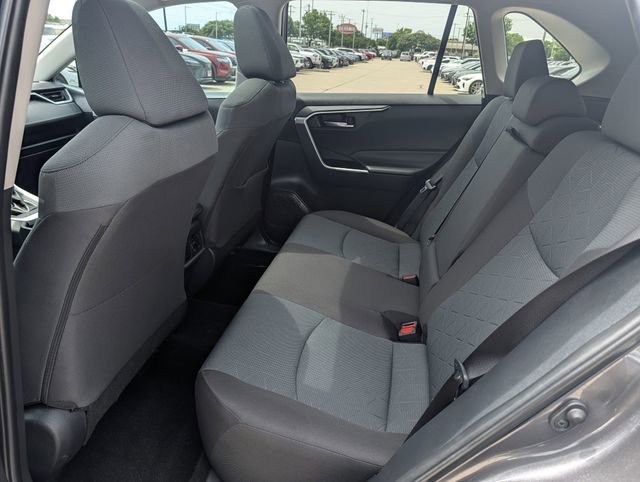 Used 2025 Toyota RAV4 XLE w/ Convenience Package FWD image 28
