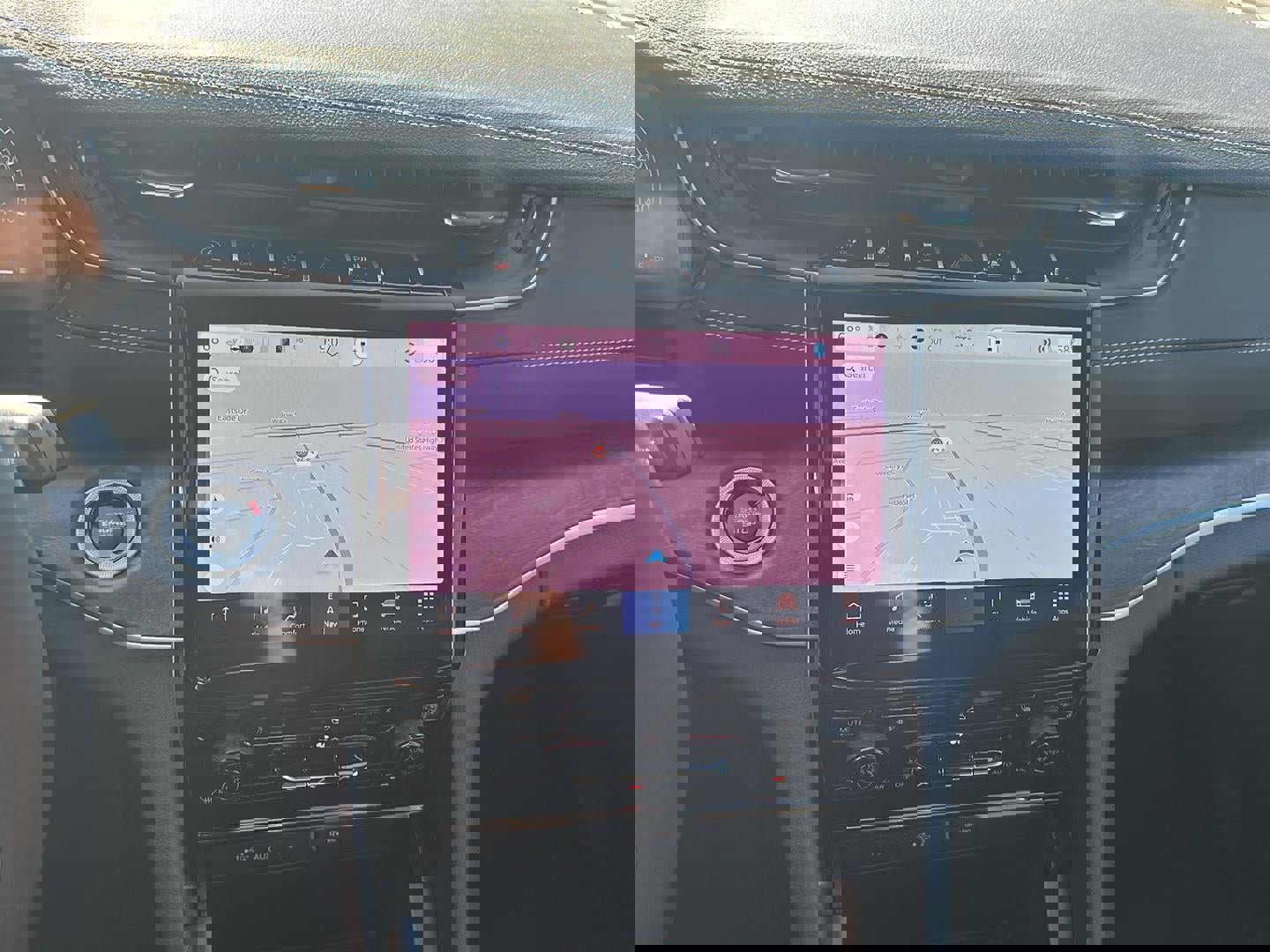 New 2025 Jeep Grand Cherokee L Limited w/ Black Appearance Package image 19