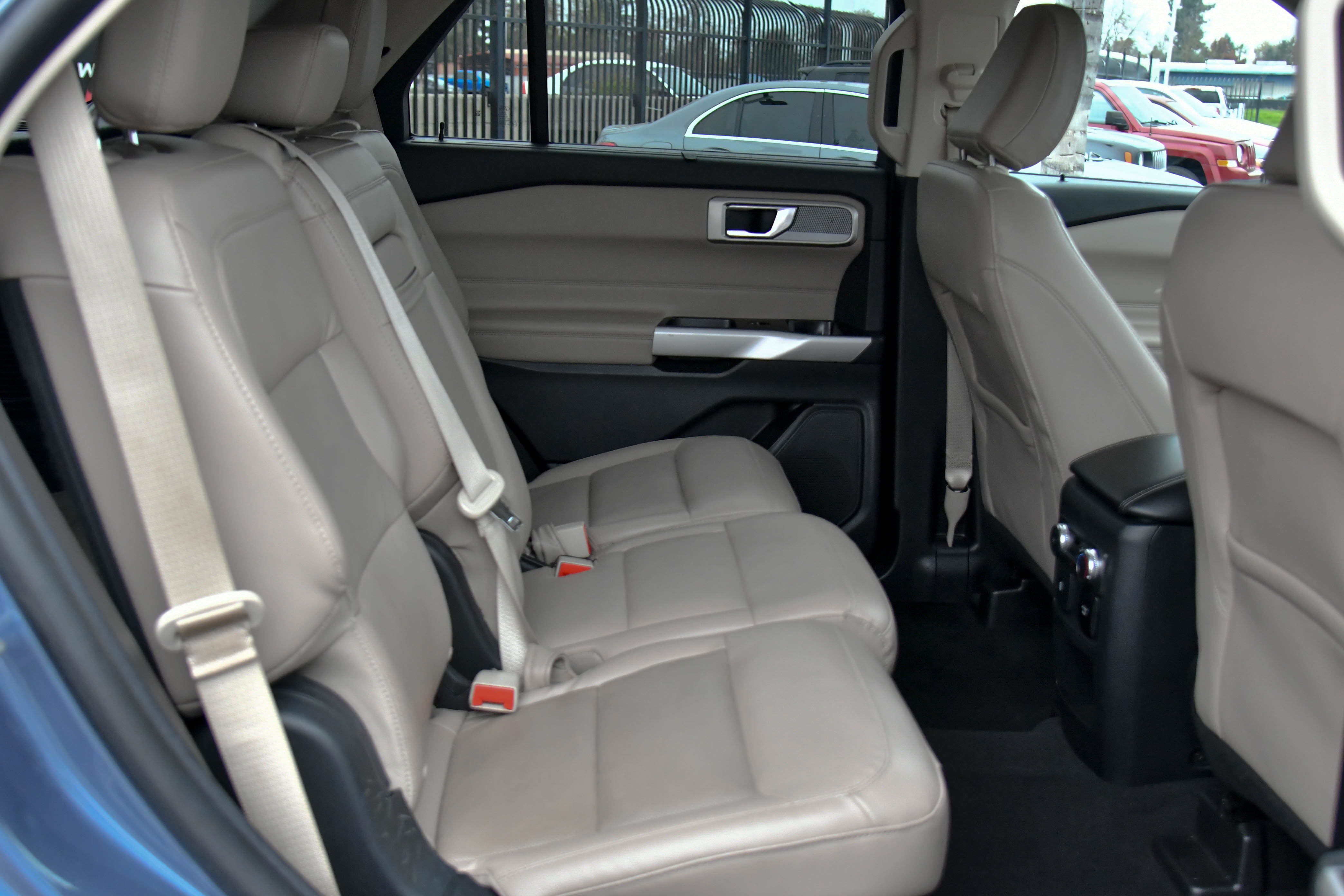 Used 2021 Ford Explorer Limited w/ Equipment Group 301A image 51