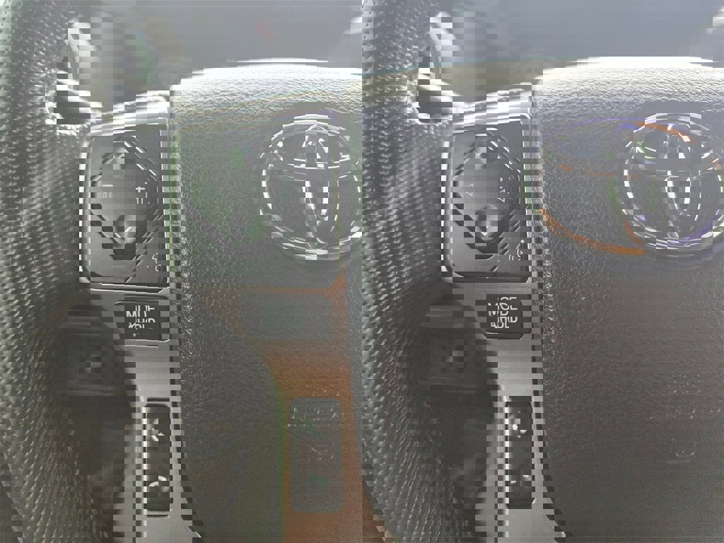 Used 2018 Toyota Tacoma 4x4 Double Cab image 18