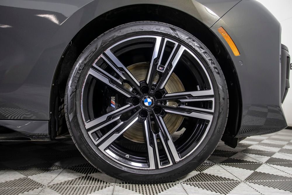 Used 2023 BMW 740i w/ Executive Package RWD image 38