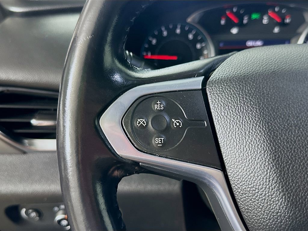 Used 2021 Chevrolet Traverse LT FWD image 23