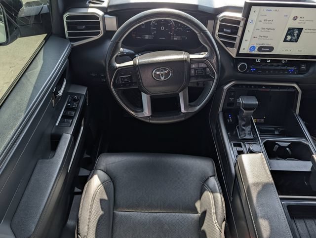 Used 2025 Toyota Tundra Limited AWD/4WD image 12