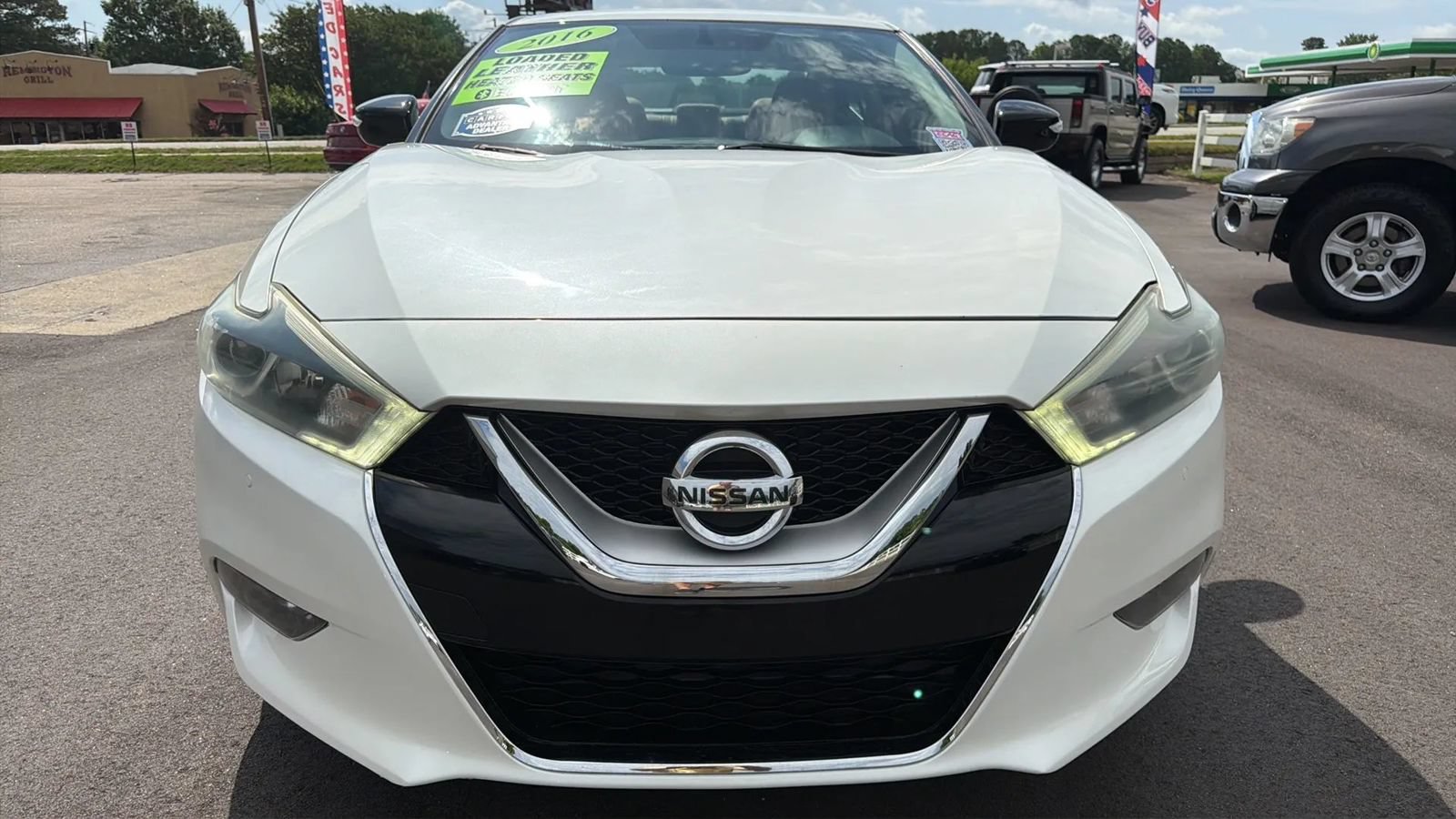 Used 2016 Nissan Maxima SR w/ Interior Lighting Package FWD image 10