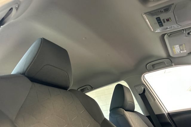 Used 2022 Toyota RAV4 XLE FWD image 19
