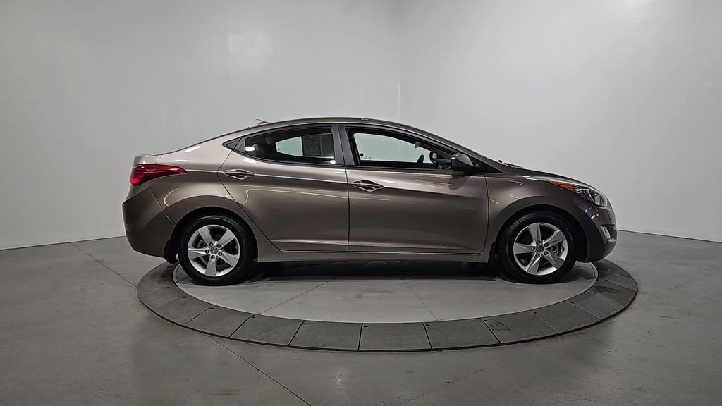 Used 2013 Hyundai Elantra GLS w/ Preferred Pkg FWD image 7