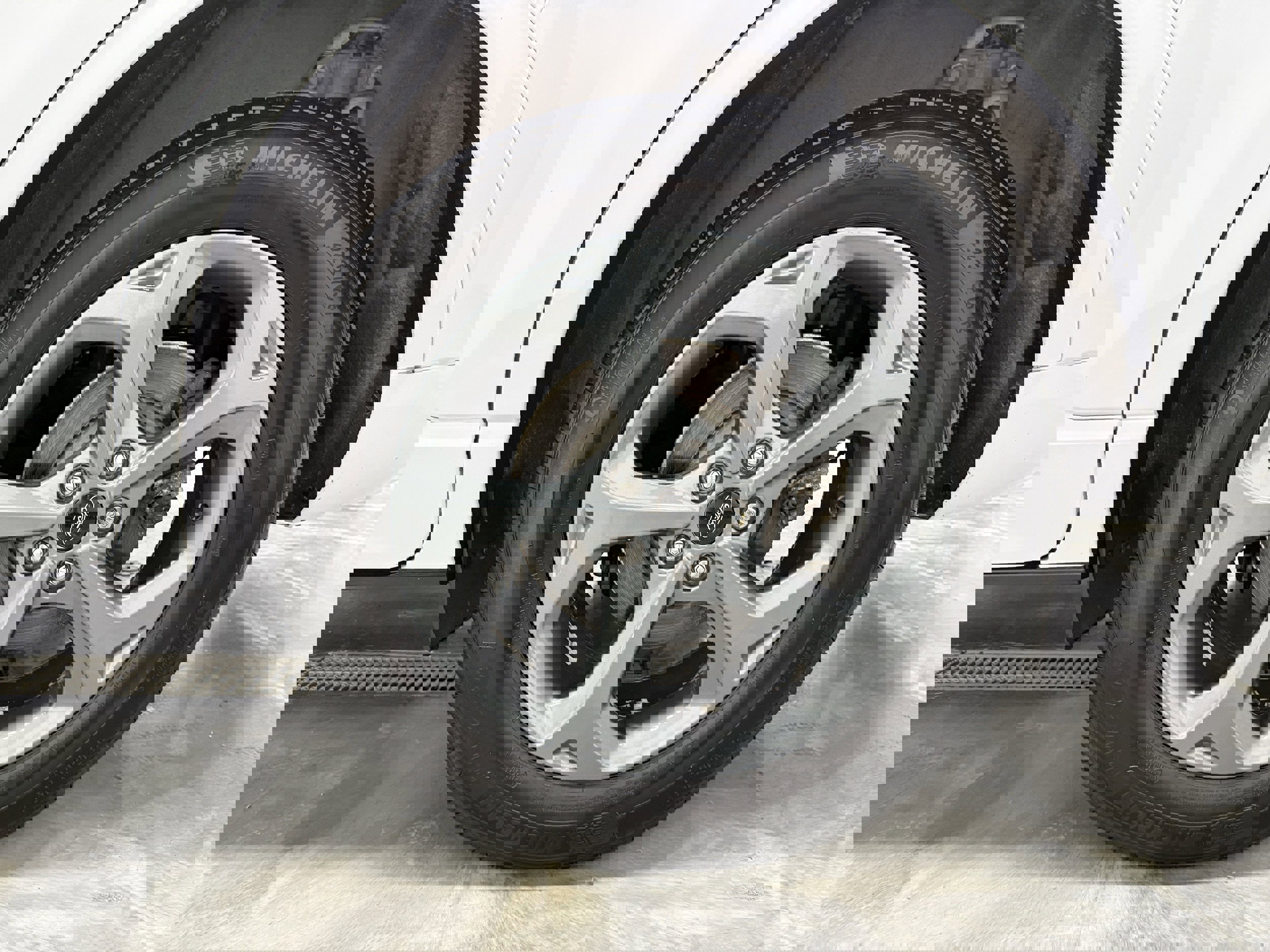 Used 2023 Ford Escape ST-Line image 26