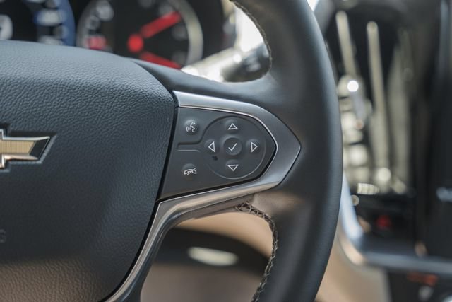 Used 2023 Chevrolet Traverse Premier AWD/4WD image 37