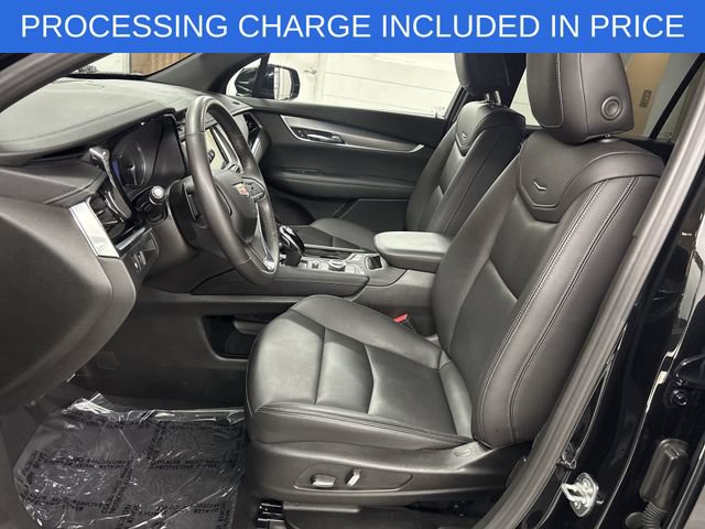 Used 2024 Cadillac XT6 Luxury AWD/4WD image 3