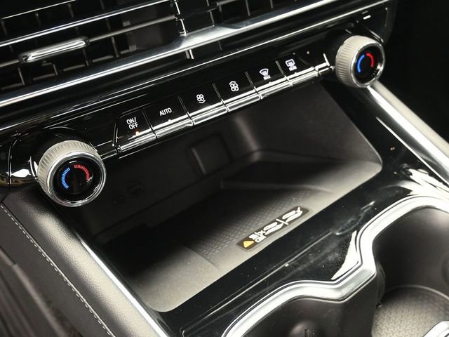 New 2026 Chevrolet Traverse LT w/ Midnight/Sport Edition image 32