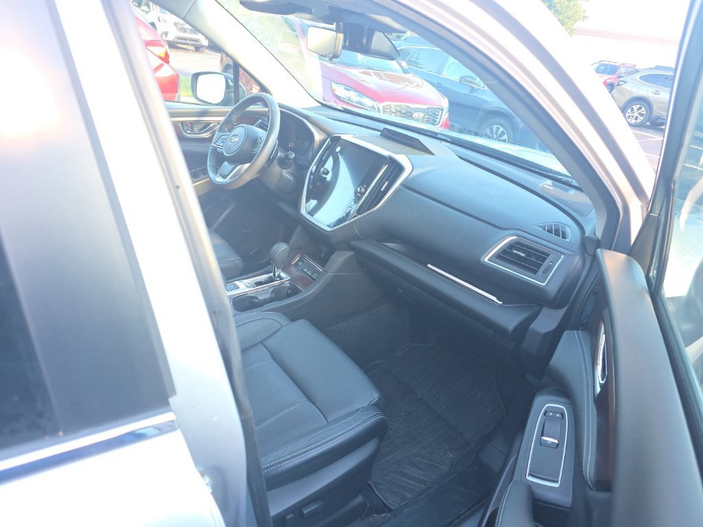 Used 2023 Subaru Ascent Touring AWD/4WD image 8