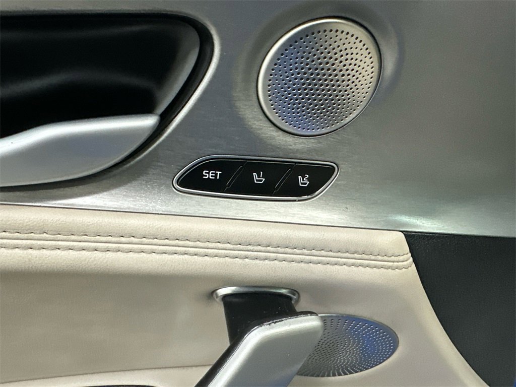 Used 2018 Kia Stinger GT2 image 12