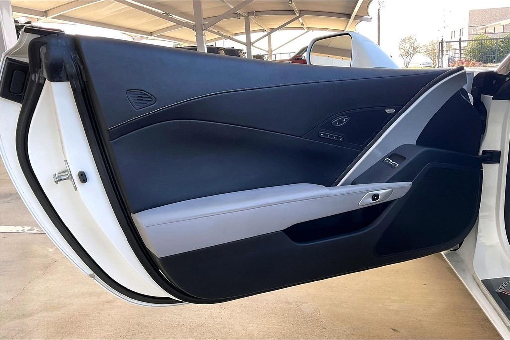 Used 2016 Chevrolet Corvette Stingray Coupe w/ 2LT Preferred Equipment Group image 21