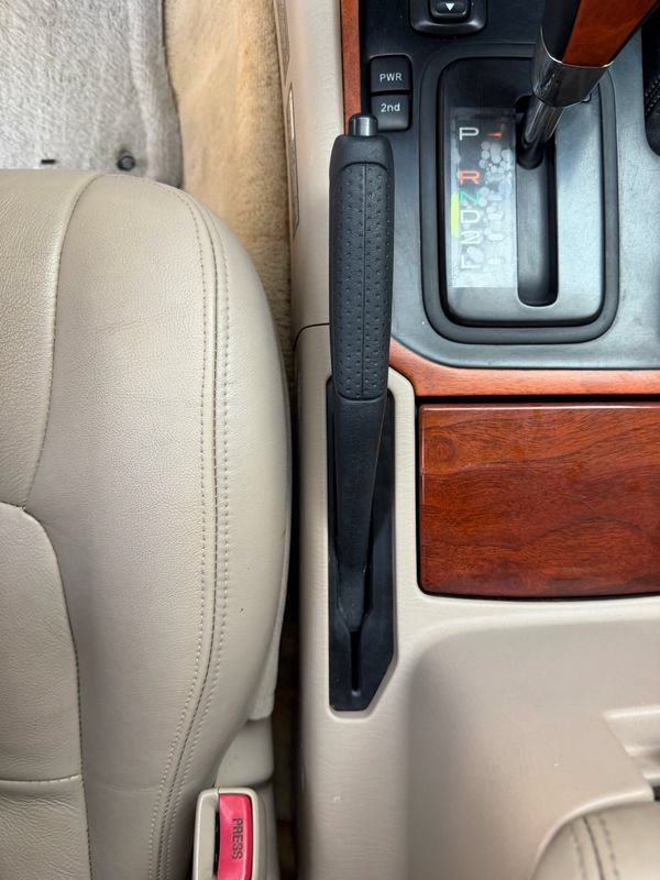 Used 2001 Lexus LX 470 4WD image 40