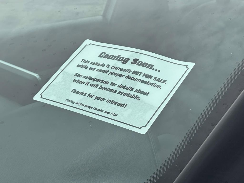 Used 2023 Jeep Compass Limited image 32