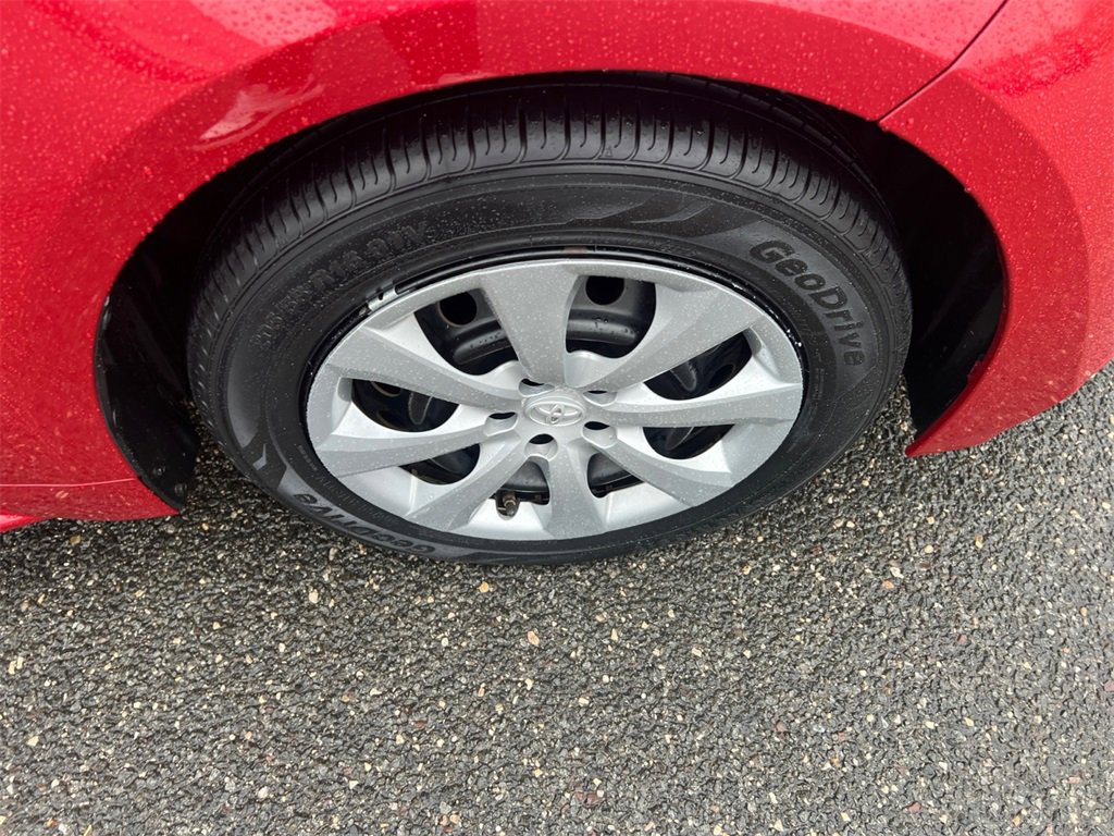 Used 2021 Toyota Corolla LE w/ Carpet Mat Package (TMS) image 21