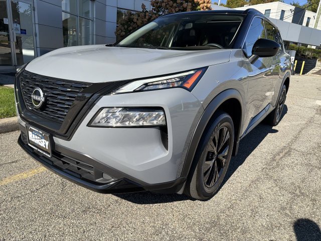 Certified 2023 Nissan Rogue SV w/ SV Premium B Package AWD/4WD image 4