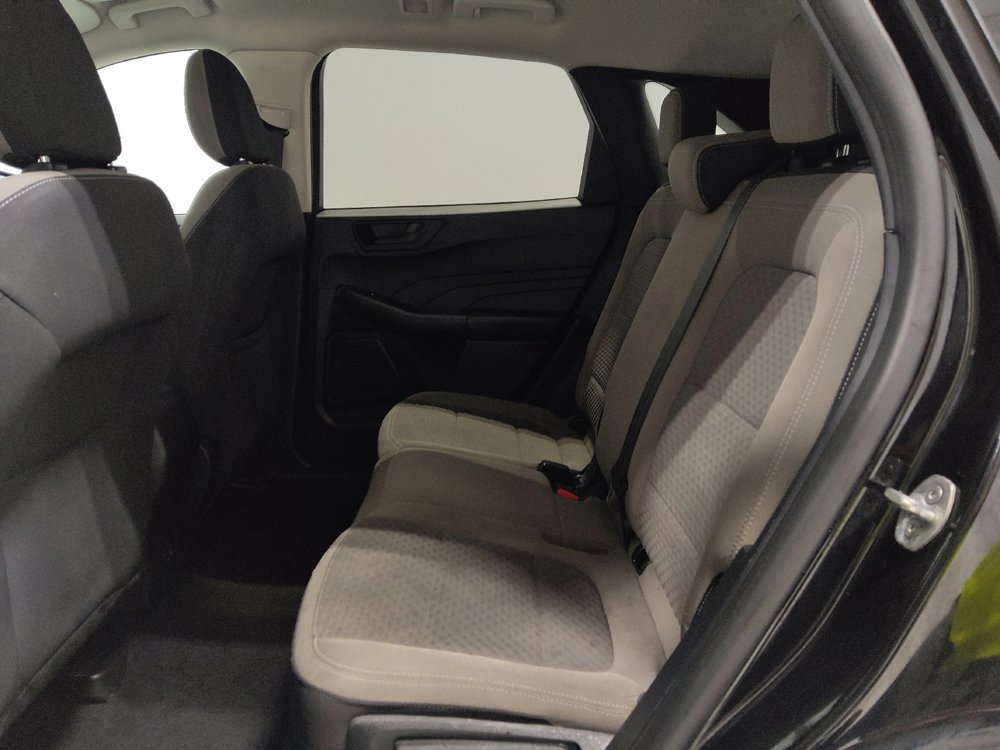 Used 2022 Ford Escape SE image 18