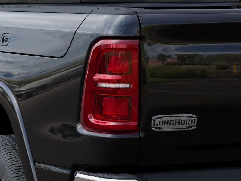 New 2025 RAM 1500 Limited image 9