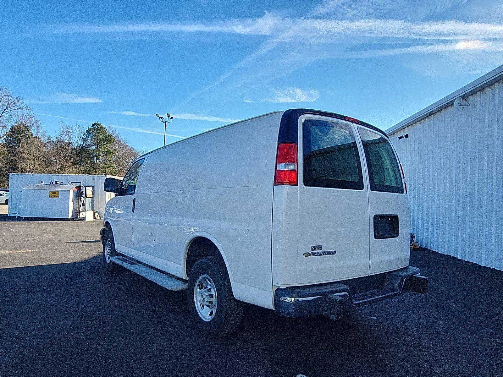 Used 2024 Chevrolet Express 2500 w/ Driver Convenience Package image 3