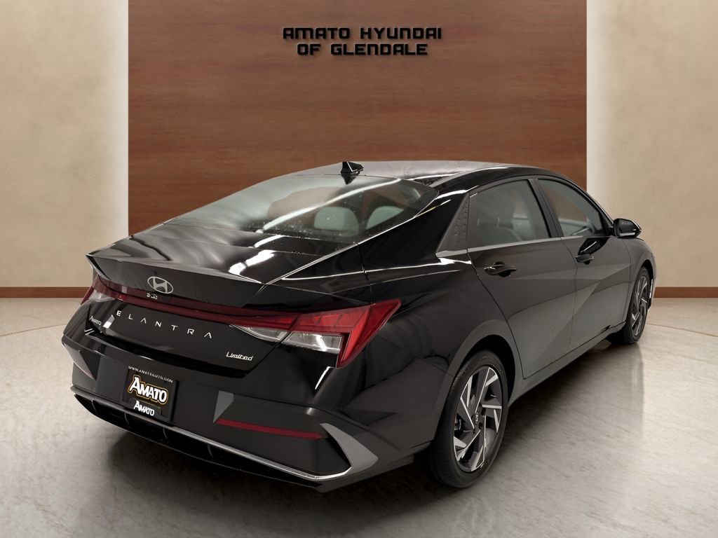 New 2026 Hyundai Elantra Limited FWD image 6