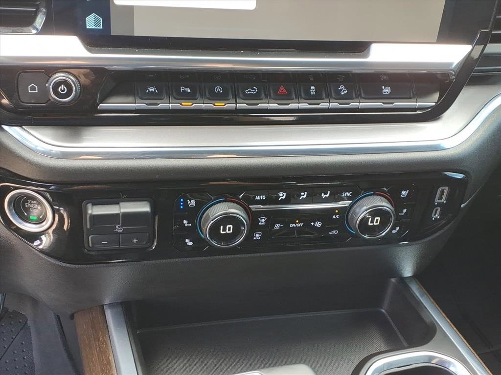 Certified 2023 Chevrolet Silverado 1500 High Country w/ Technology Package image 18