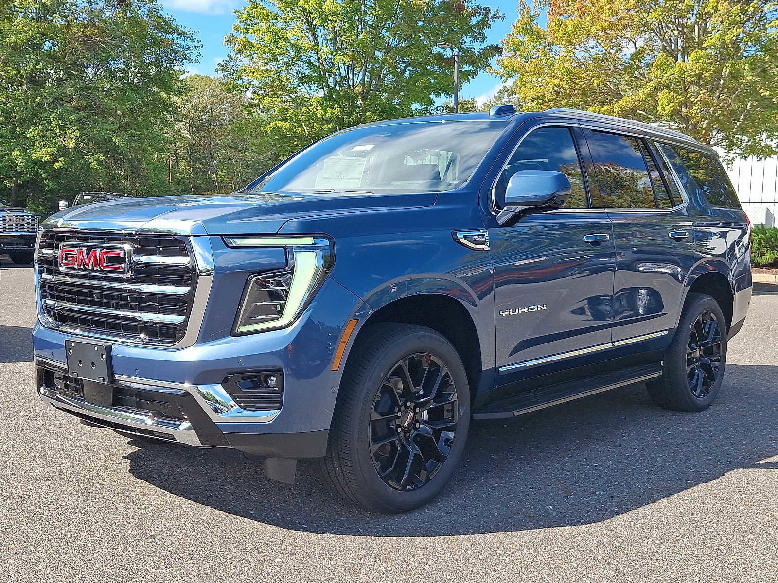 New 2026 GMC Yukon Elevation w/ Elevation Premium Package image 2