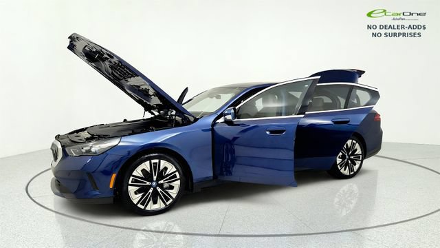 Used 2025 BMW i5 eDrive40i RWD image 14