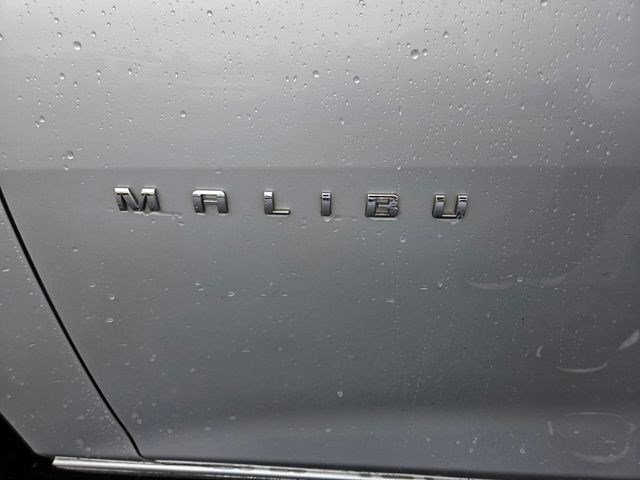 Used 2017 Chevrolet Malibu LT w/ Leather Package image 21