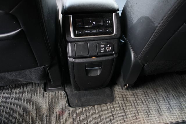 Used 2023 Subaru Ascent Limited w/ Technology Package image 26