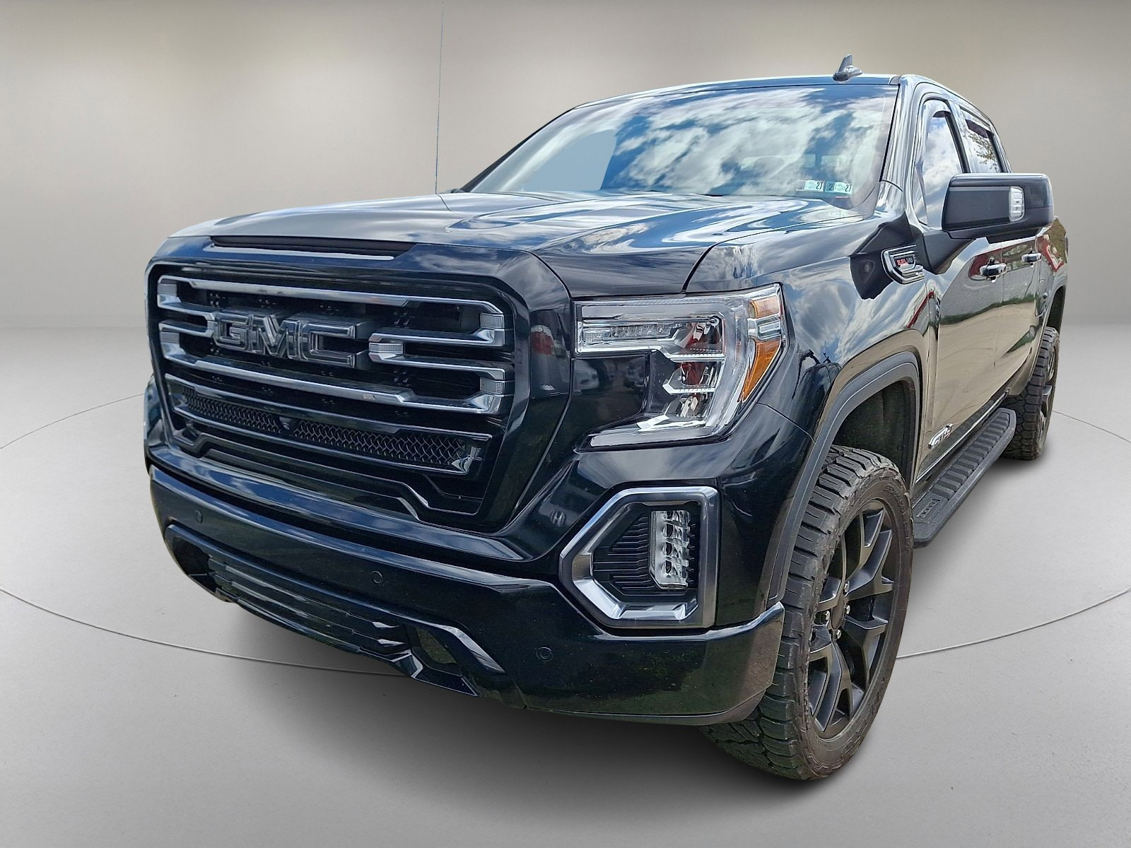 Used 2020 GMC Sierra 1500 AT4 w/ Off-Road Performance Package image 3