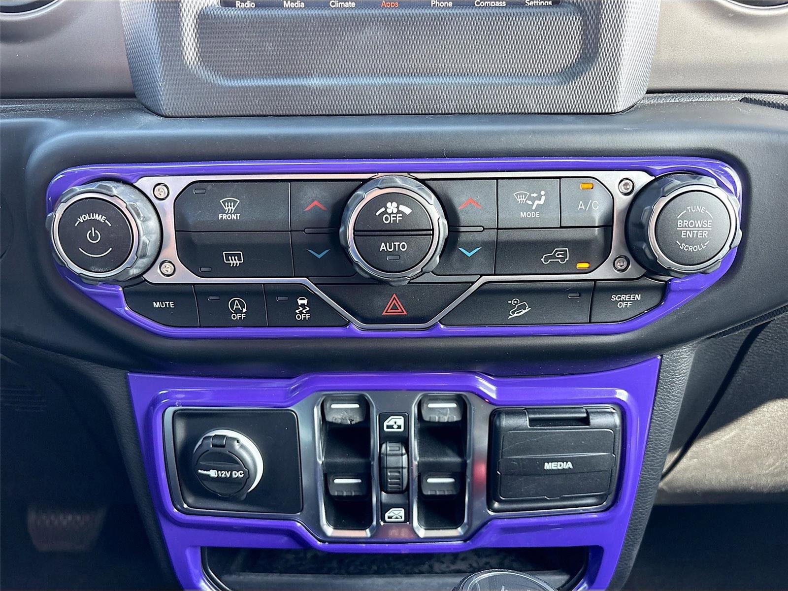 Used 2020 Jeep Wrangler Unlimited Sport S image 17