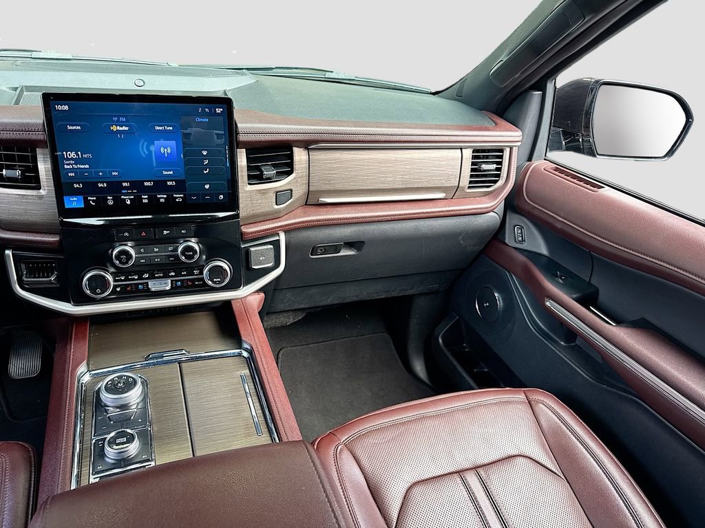 Used 2024 Ford Expedition Limited image 24